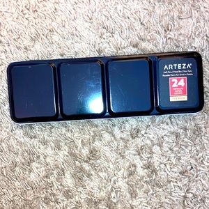 Arteza metallic water color paint